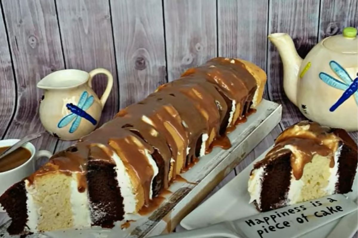 Ciasto Metrowiec (fot. Youtube - screen z kanału Yummy World)