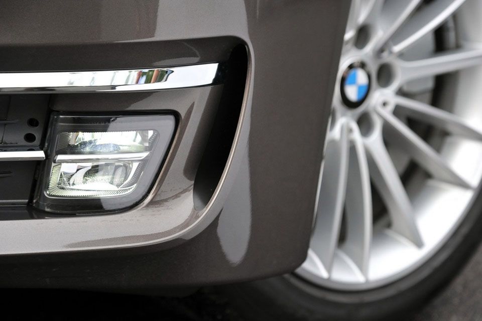 BMW serii 7 na rok 2013 - megagaleria niemieckiego okrętu flagowego 103
