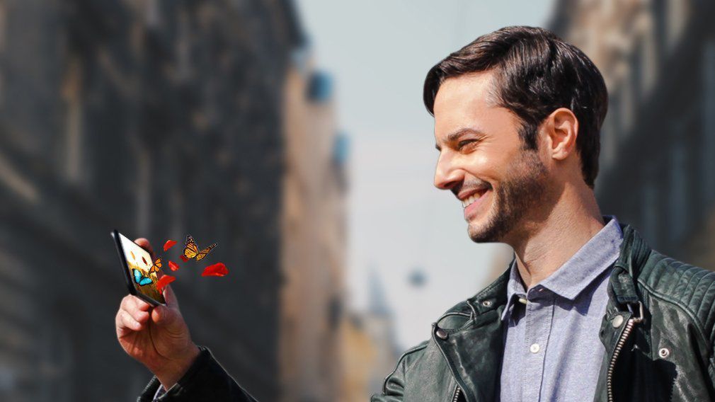 Ten pokrowiec sprawi, że iPhone'y i samsungi będą miał ekrany 3D 1