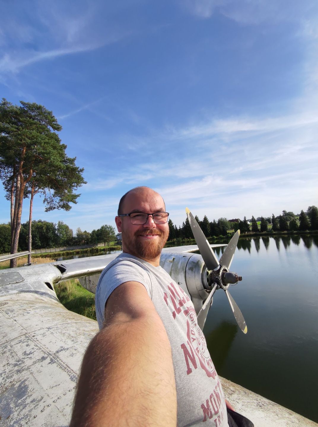 Zdjęcie dnia. Selfie na samolocie z opuszczonej wyspy 2