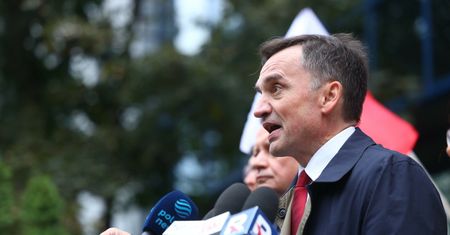 Paszport Ziobry unieważniony. Prokuratura zapowiada kolejny krok