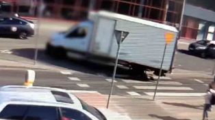 Zielona Góra. Kierowca dostawczego mercedesa zapłacił za bezmyślność