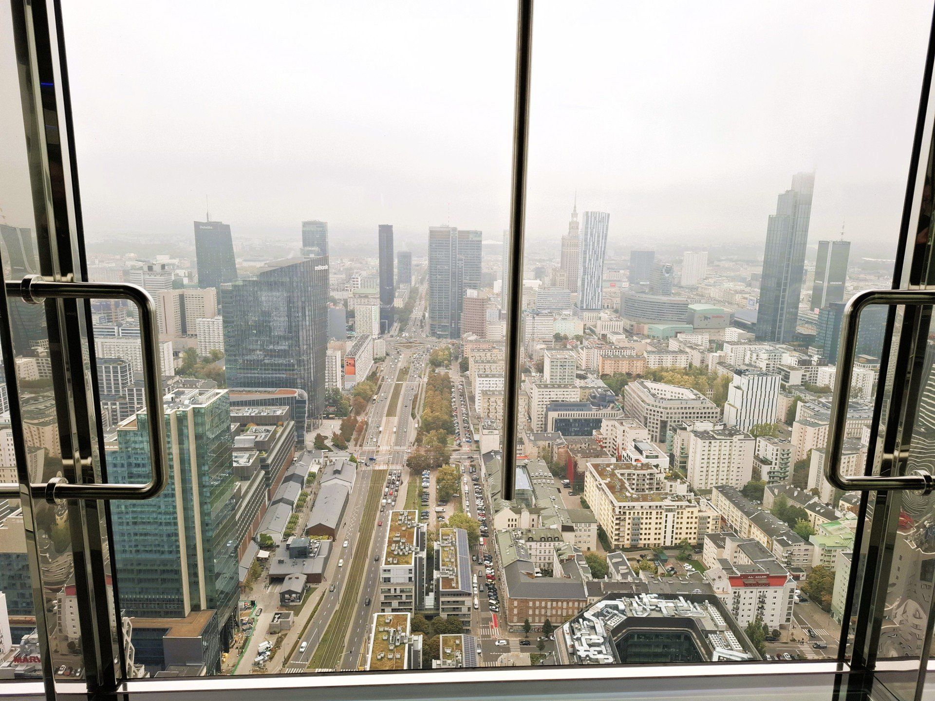 Konferencja platformy Skyscanner odbyła się w słynnej przestrzeni widokowej Skyfall w Warszawie.