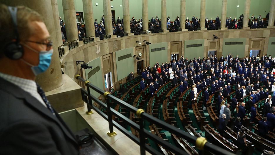 Koronawirus.  Za testy parlamentarzystów zapłacili podatnicy