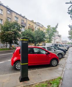 Warszawa. Pierwsze parkomaty stanęły w nowych strefach