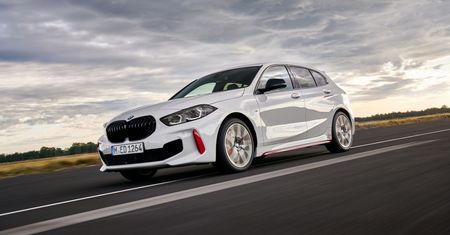 BMW 128ti ma 265 KM i napęd na przód. Purystom się nie spodoba, ale jest szybkie