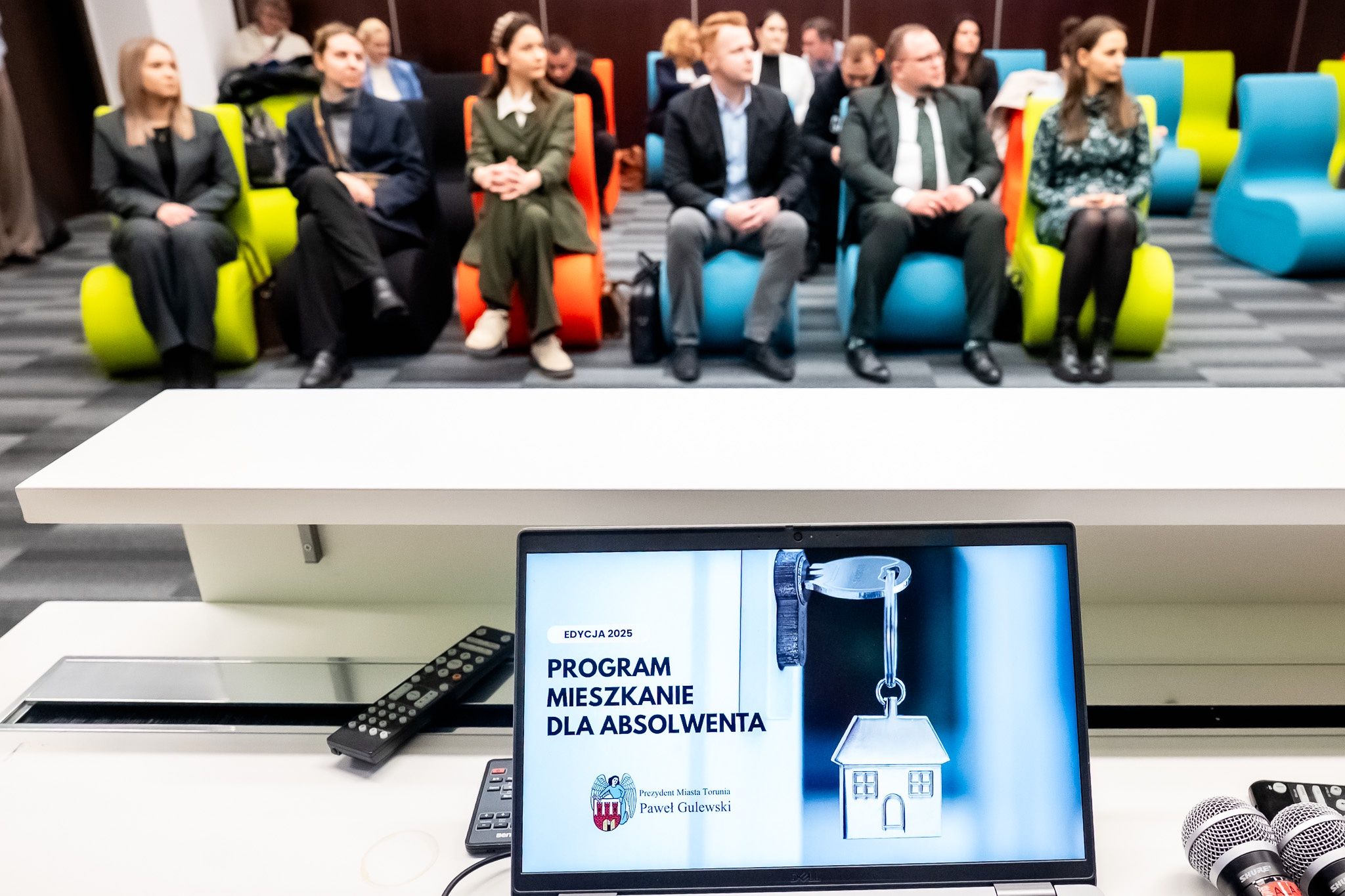 Najlepsi absolwenci otrzymali klucze do mieszkań
