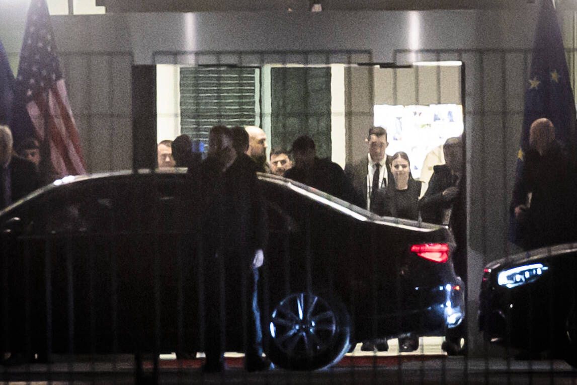 Zełenski w Niemczech. Wielogodzinne spotkanie z wysłannikami Trumpa