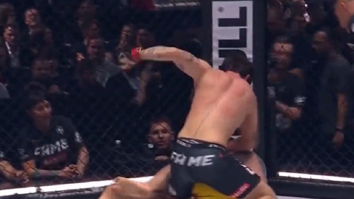 Marcin Dubiel wygrywa z Mateuszem Trąbką