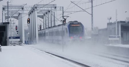 Tragiczny kurs pociągu. Maszynista miał zawał i zmarł