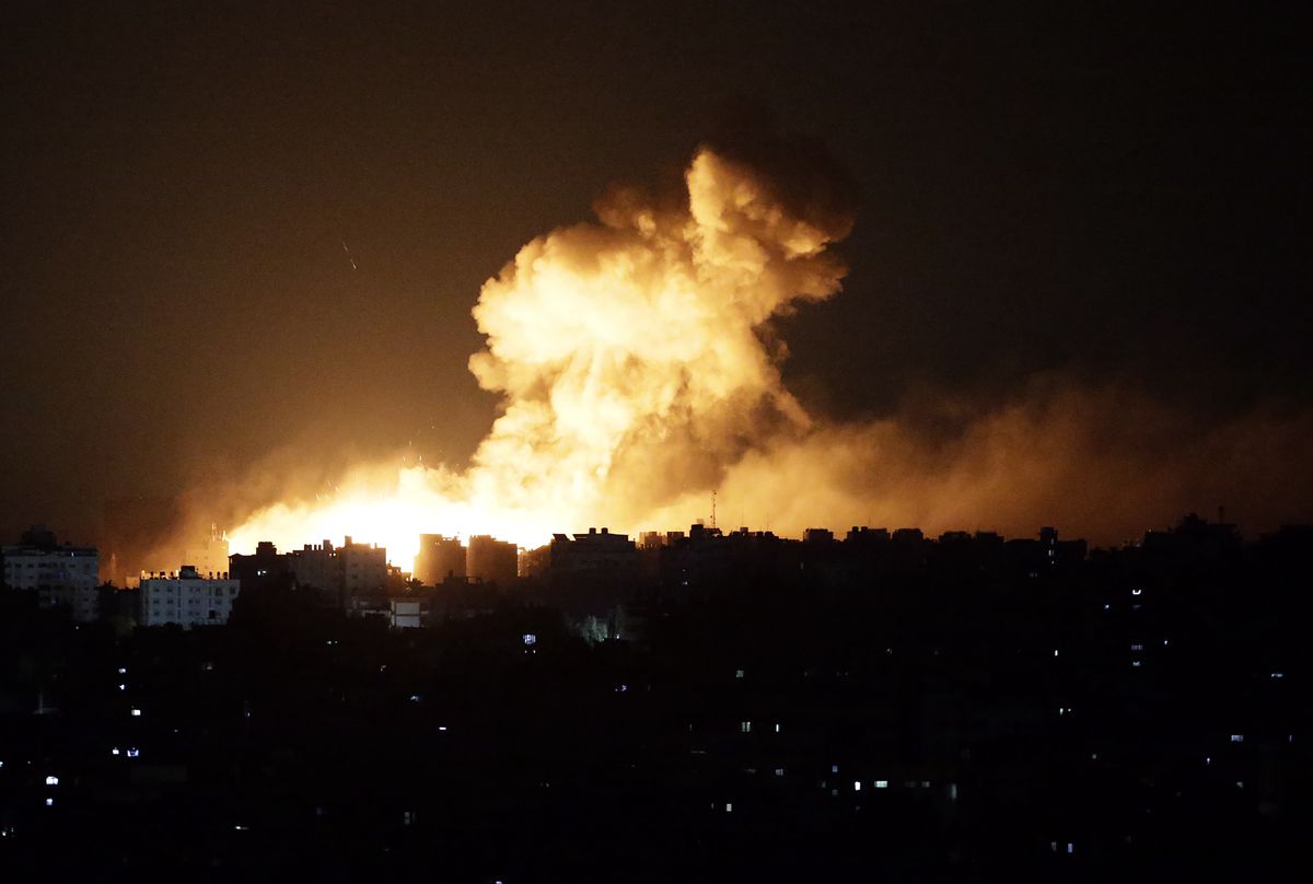 IIzrael niszczy Strefę Gazy. Setki zabitych, tysiące rannych