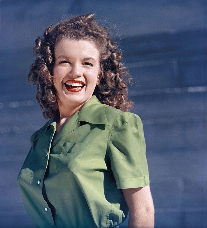 Zdjęcie dla Blue Book Models Agency - około roku 1945.