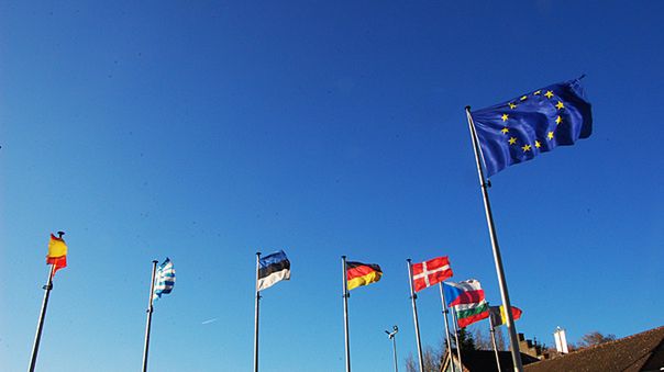 Zmiany cen w roamingu i ciekawa wakacyjna promocja w Play 1