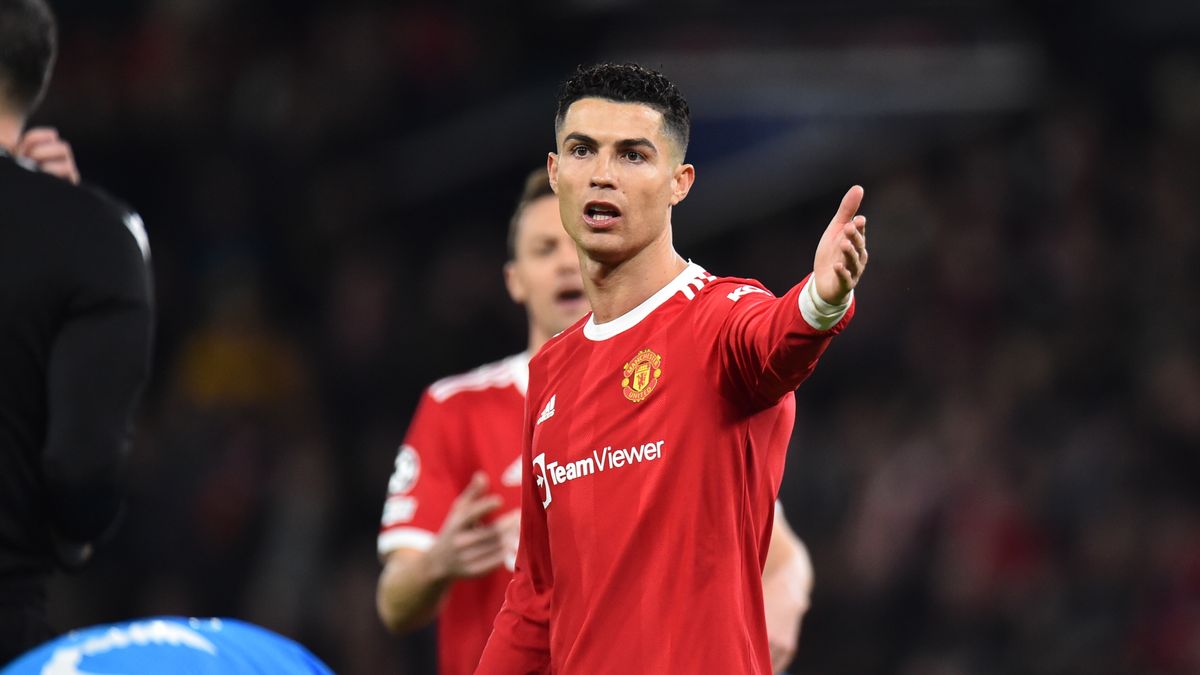  epa09827562 Manchester United's Cristiano Ronaldo reacts during the UEFA Champions League round of 16, second leg soccer match between Manchester United and Atletico Madrid in Manchester, Britain, 15 March 2022.  EPA/PETER POWELL Dostawca: PAP/EPA.