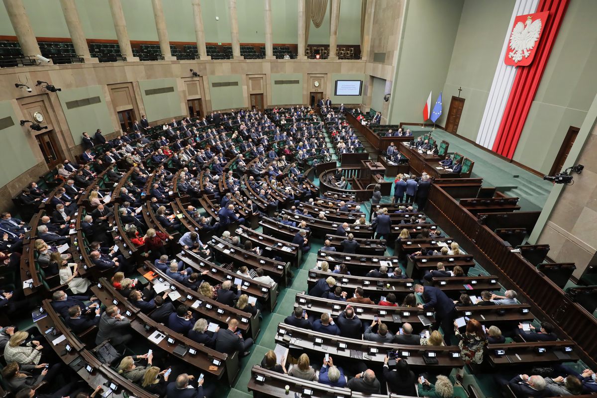 Gorąco w Sejmie. Witek nie wytrzymała. "Jak dzieci!" 