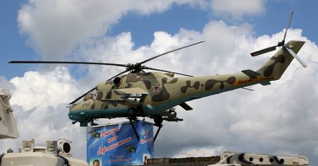 Mi-80 zamiast Mi-8. Rosja ma ambitne plany, ale realizacja jest trudna