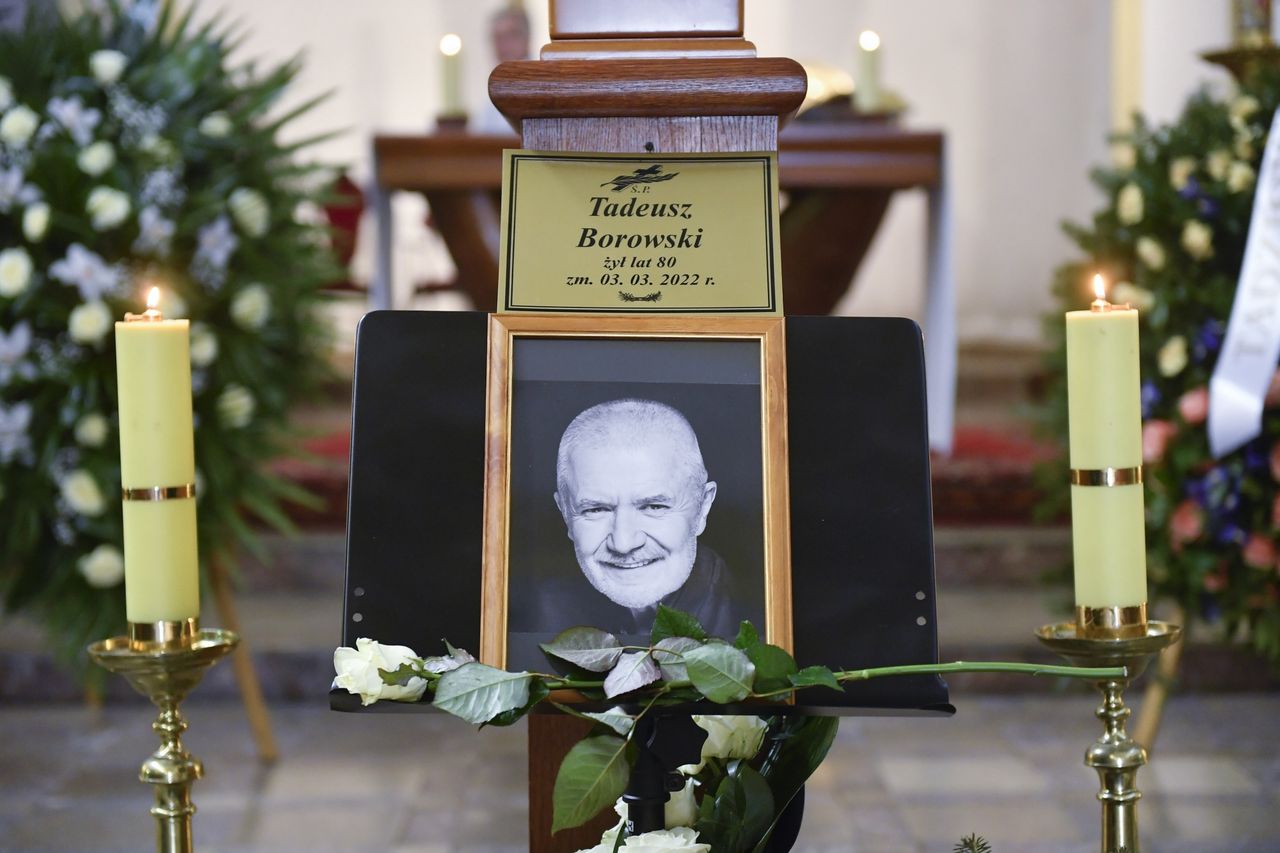 Tadeusz Borowski nie żyje. Aktora żegnało mnóstwo gwiazd