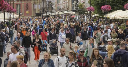 Szaleństwo przed długim weekendem. W tym mieście 97 proc. miejsc zniknęło