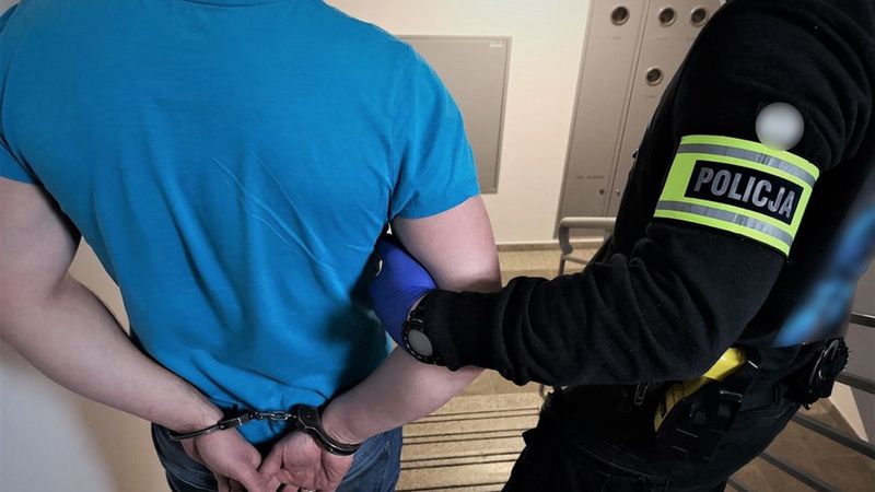 Wrocław. Ojciec z synem produkowali narkotyki. Zostali zatrzymani