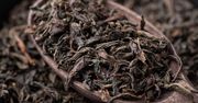 Czarna herbata ma słaby aromat? Są sposoby, by ulepszyć jej smak