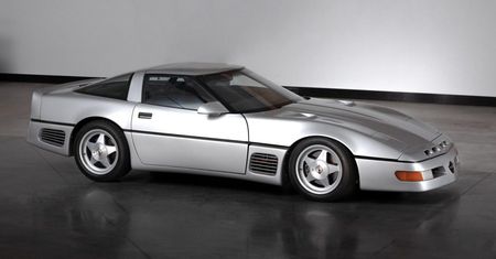"Młot", który osiągał 410 km/h. Najszybsza Corvette Callaway SledgeHammer z 1988 r. jest na sprzedaż