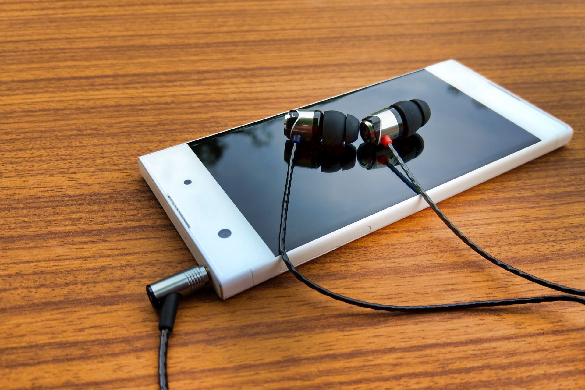 SoundMagic E10C - dobre i niedrogie słuchawki dokanałowe [Test] 11