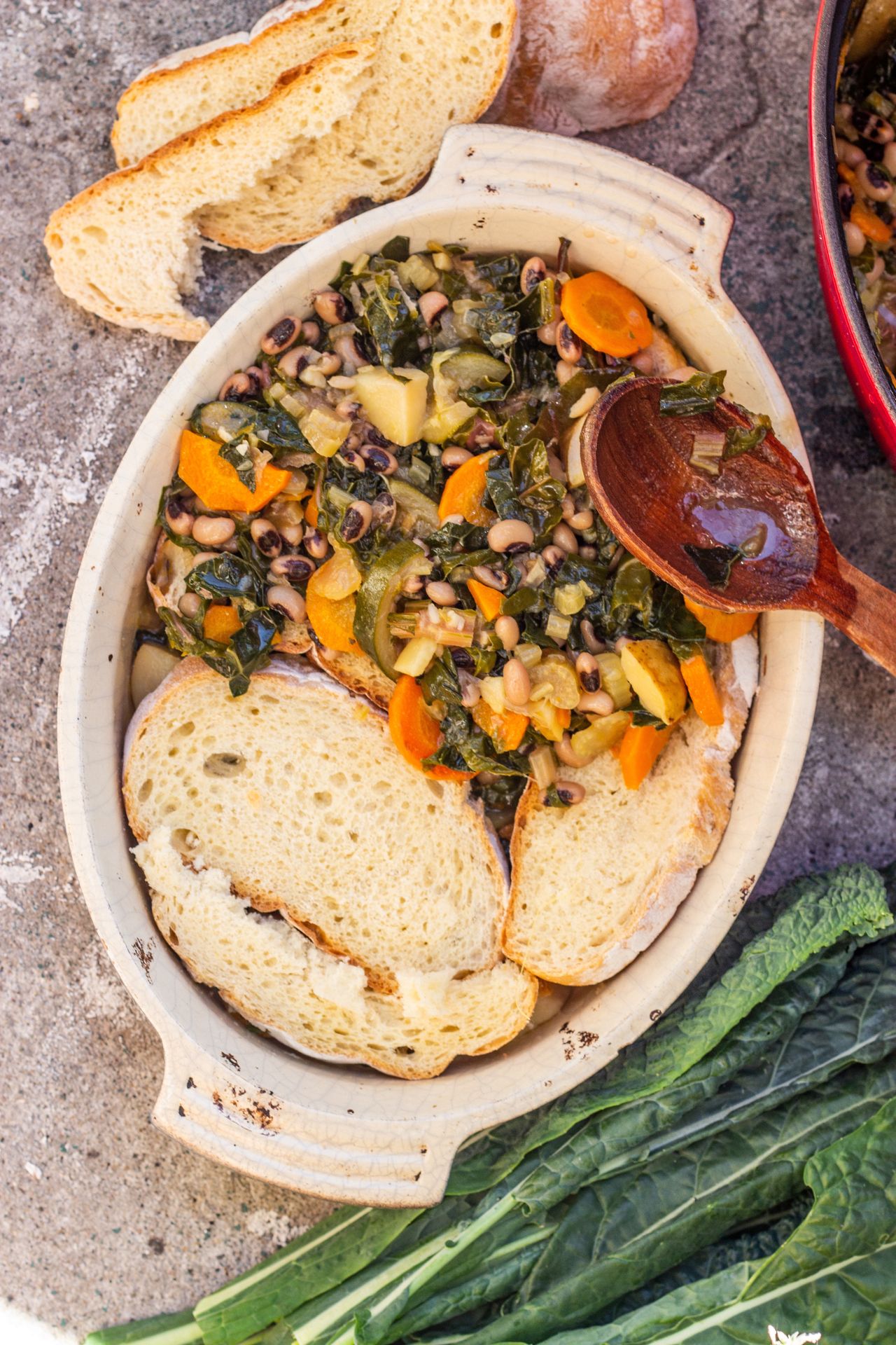 Ribollita - zupa z fasolą i kapustą