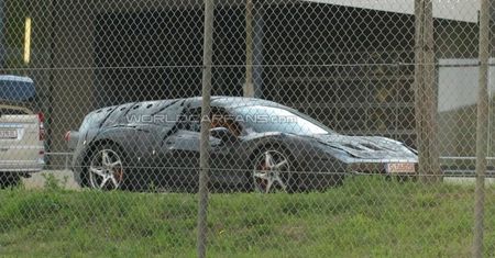 Następca Ferrari Enzo i zdjęcia szpiegowskie [aktualizacja]