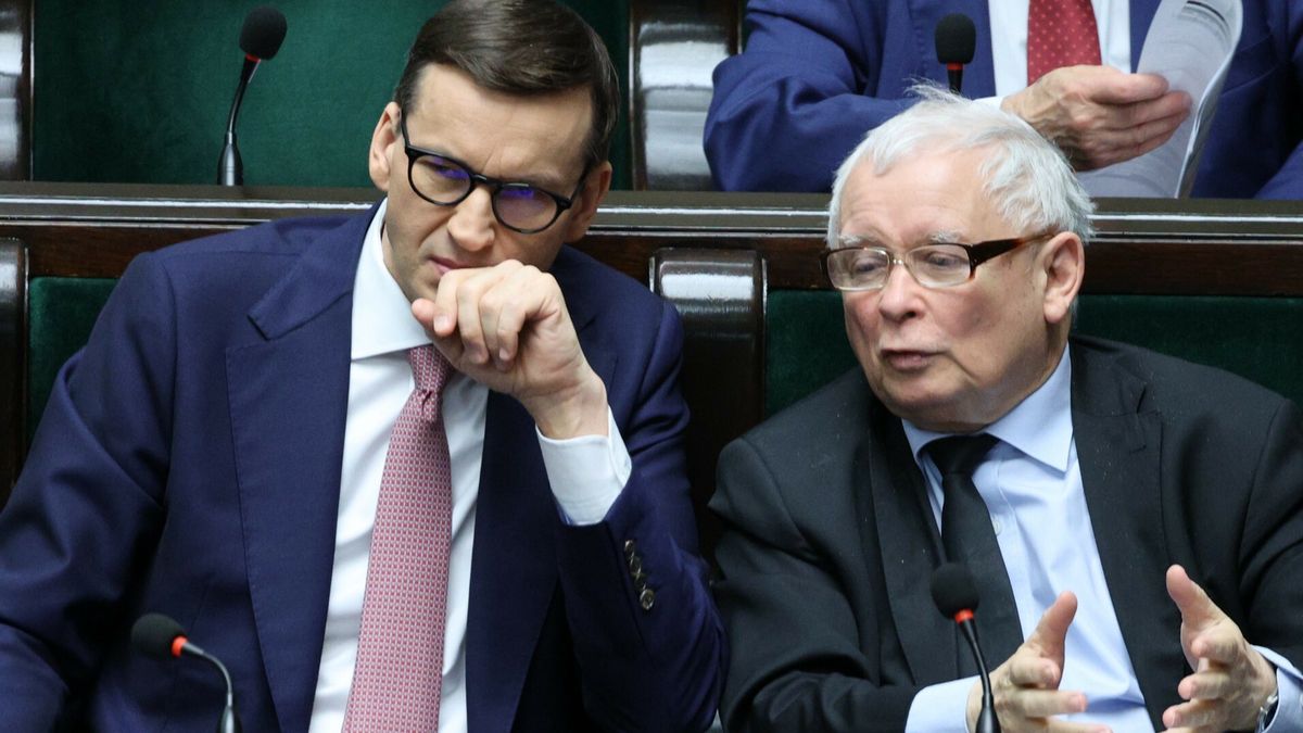 53. posiedzenie Sejmu IX kadencji28.04.2022 Warszawa 53. posiedzenie Sejmu IX kadencji   Fot Jacek Dominski/REPORTERn/z: Mateusz Morawiecki, Jaroslaw KaczynskiJACEK DOMINSKI/REPORTER