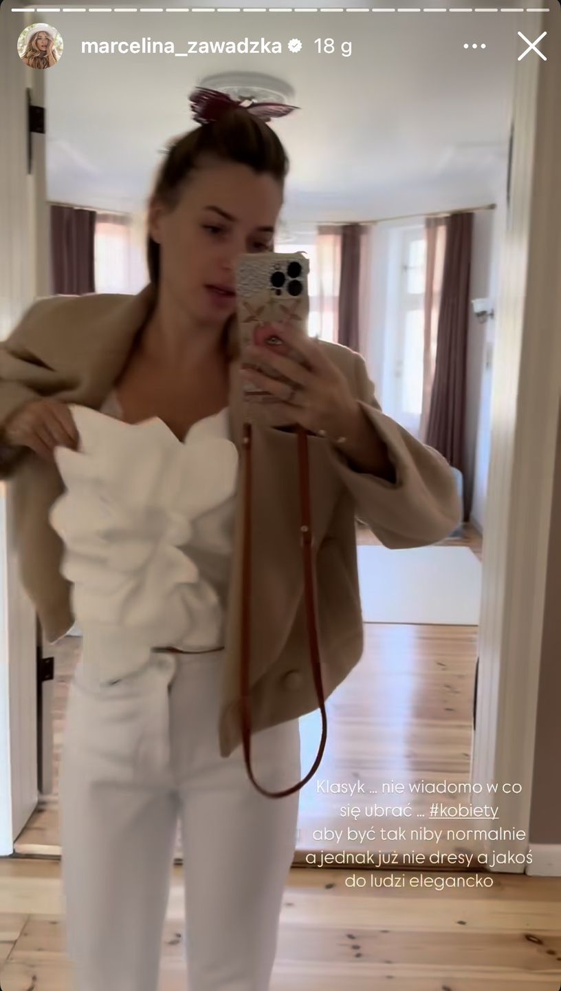 Marcelina Zawadzka w białych spodniach