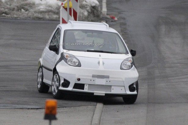 Muł testowy Renault Twingo/Smart ForTwo przyłapany