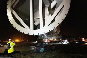 Police. 888-tonowe urządzenie wjechało na plac budowy