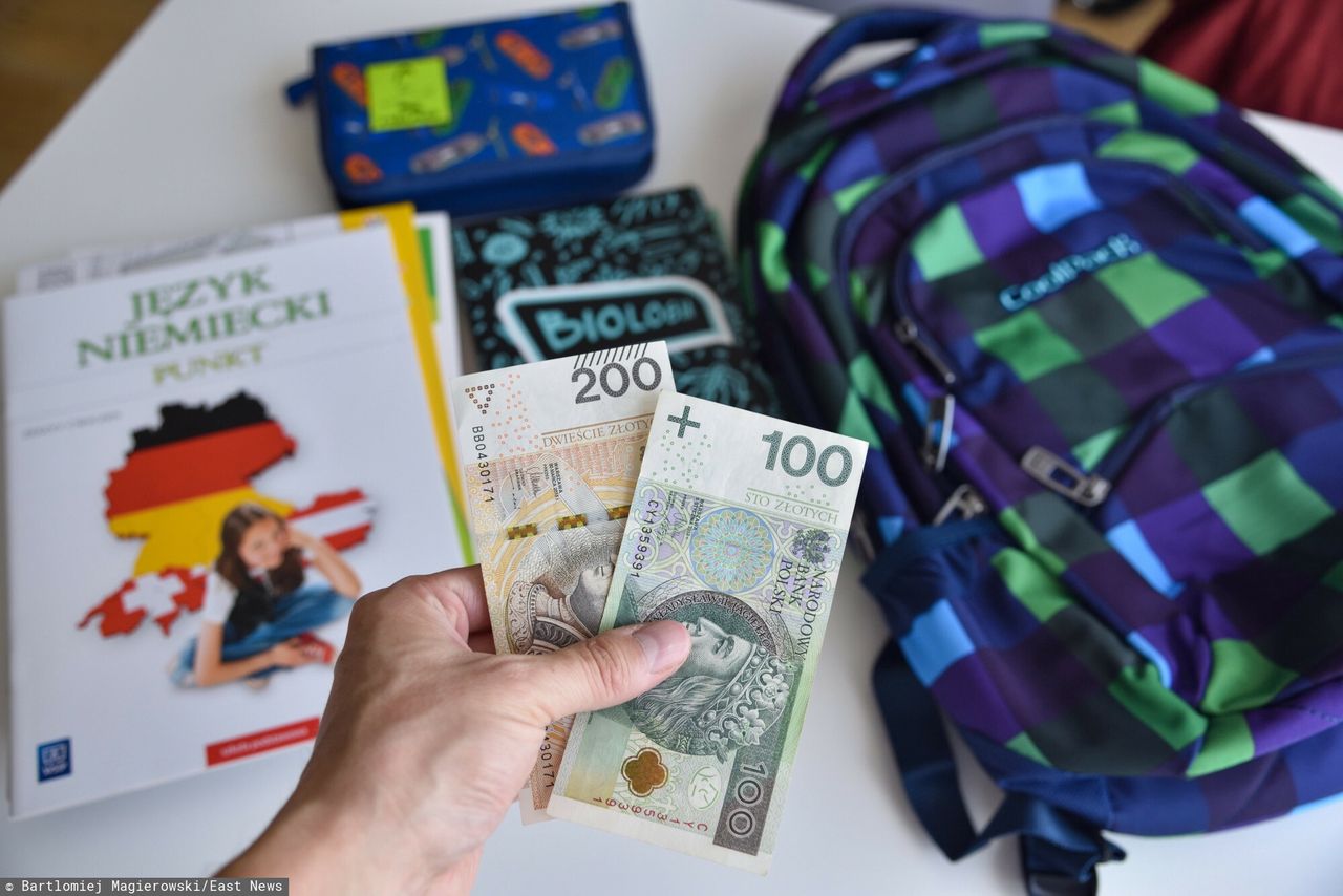 Ważny termin dla rodziców. Ostatni dzwonek na szybszą wypłatę 300 plus