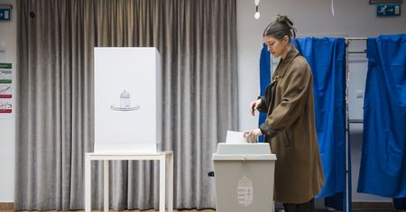 Kolejki do głosowania na Węgrzech. Jeden z wyborców zmarł w lokalu