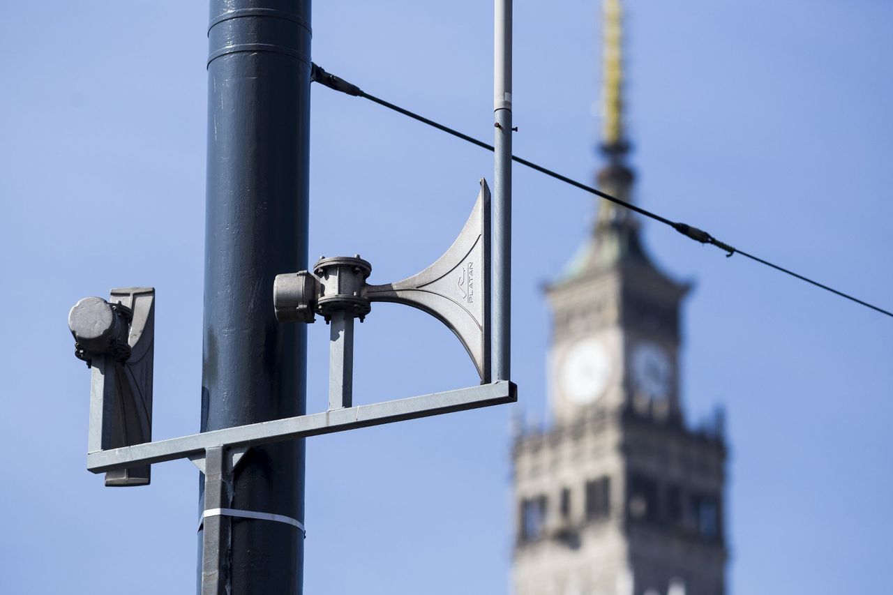 Warszawa: Syreny alarmowe zawyją w stolicy. Wojewoda wydał komunikat