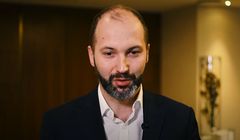 "Do Rzeczy" szykuje się na giełdę. Pomoże in szef państwowego banku za rządów PiS