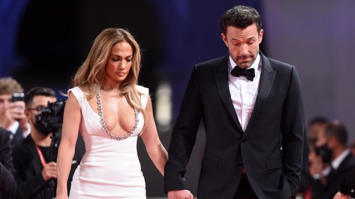 Jennifer Lopez "cały czas płacze" w obliczu kryzysu w małżeństwie