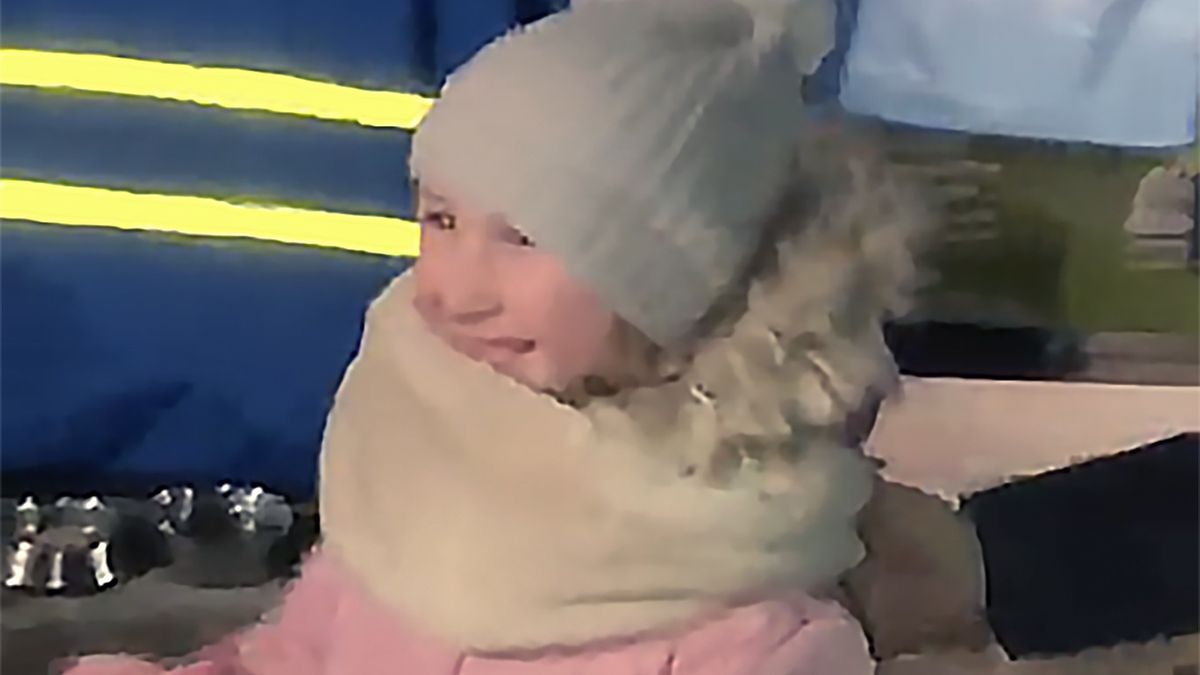 Wolontariusze z okazji urodzin odśpiewali ośmioletniej Kamili "Happy Birthday" 