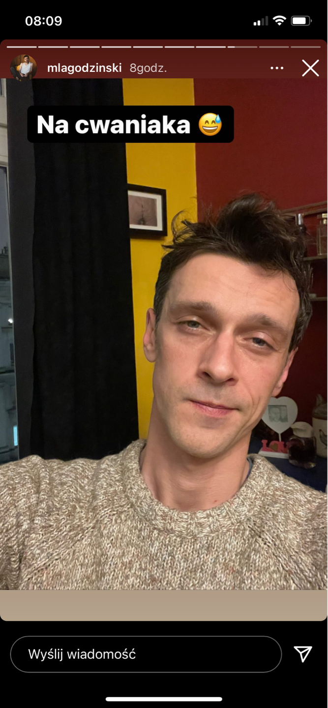 Tak prezentuje się Maciej Łagodziński w wersji "na cwaniaka" 