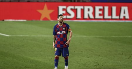 Leo Messi musi zostać w Barcelonie. Wielkie pieniądze przeszły mu koło nosa