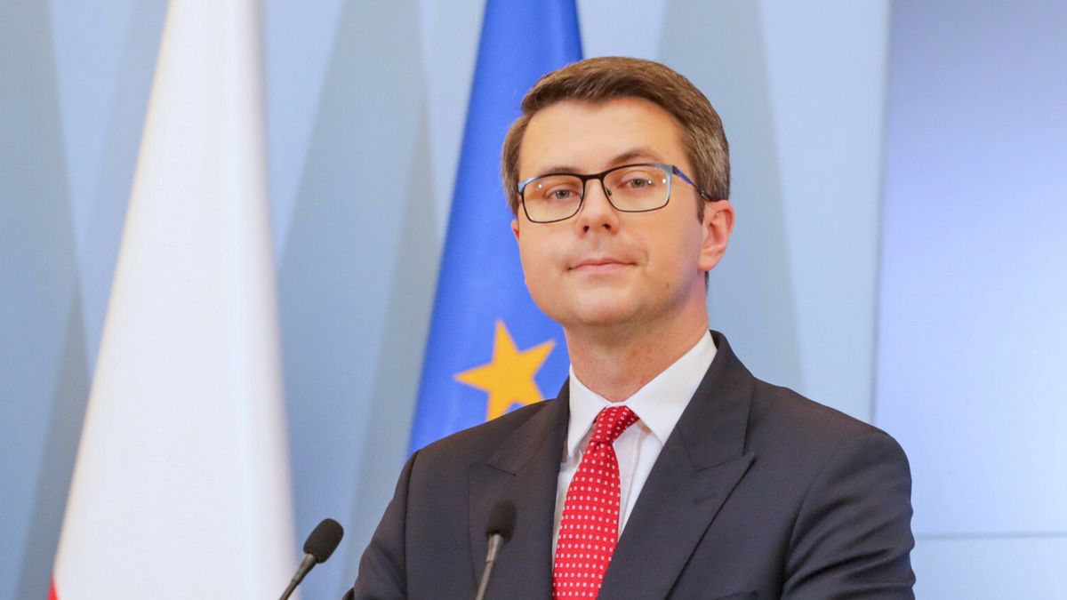 Rzecznik rządu Piotr Müller nie spodziewa się, żeby proces blokowania KPO był stały