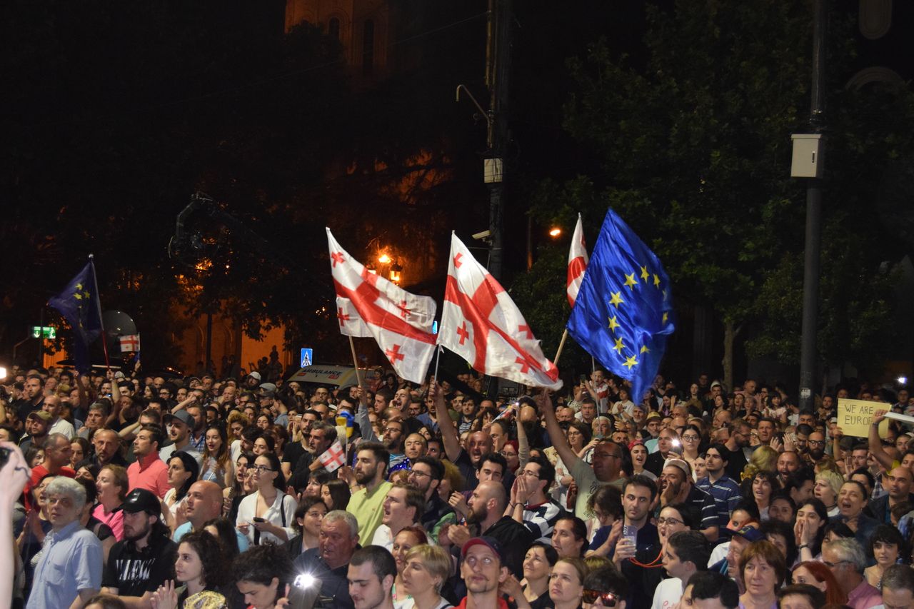 Gruzja w "poczekalni Europy". Marzą o Unii Europejskiej, ale obawiają się Putina i Rosji