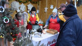 Inowrocław: Jarmark Bożonarodzeniowy i rozdawanie choinek