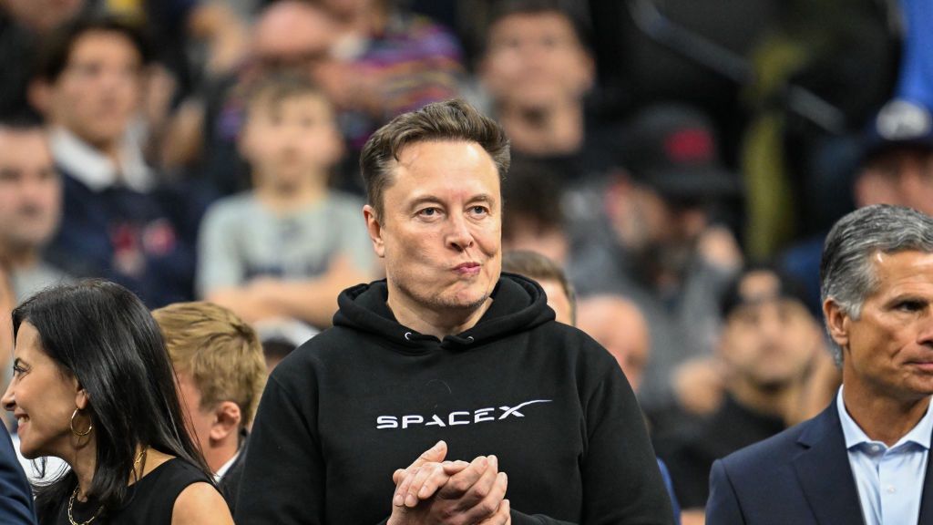 NCAA WRESTLING: MAR 22 Division I Championships
PHILADELPHIA, PA - MARCH 22: Elon Musk is shown during the NCAA Division 1 wrestling national championship finals on March 22nd, 2025 at the Wells Fargo Center in Philadelphia, PA. (Photo by Terence Lewis/Icon Sportswire via Getty Images)
Icon Sportswire