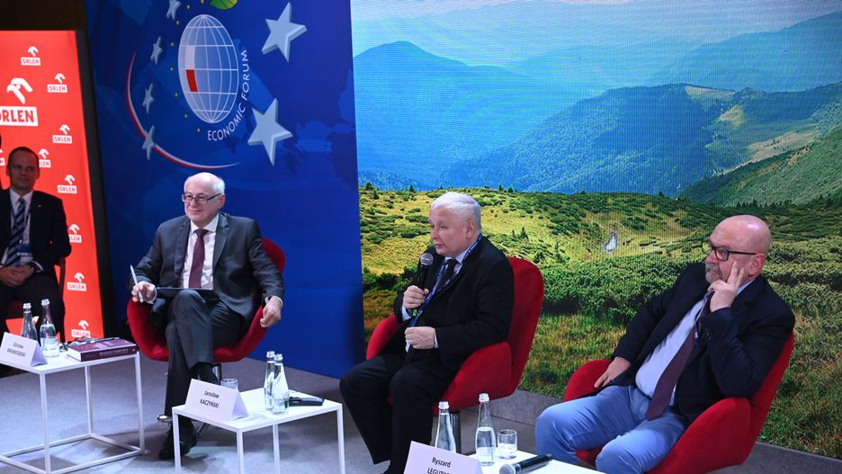 XXXI Forum Ekonomiczne
Karpacz. Debata z udziałem Jarosława Kaczyńskiego oraz europosłów PiS Ryszarda Legutki i Zdzisława Krasnodębskiego