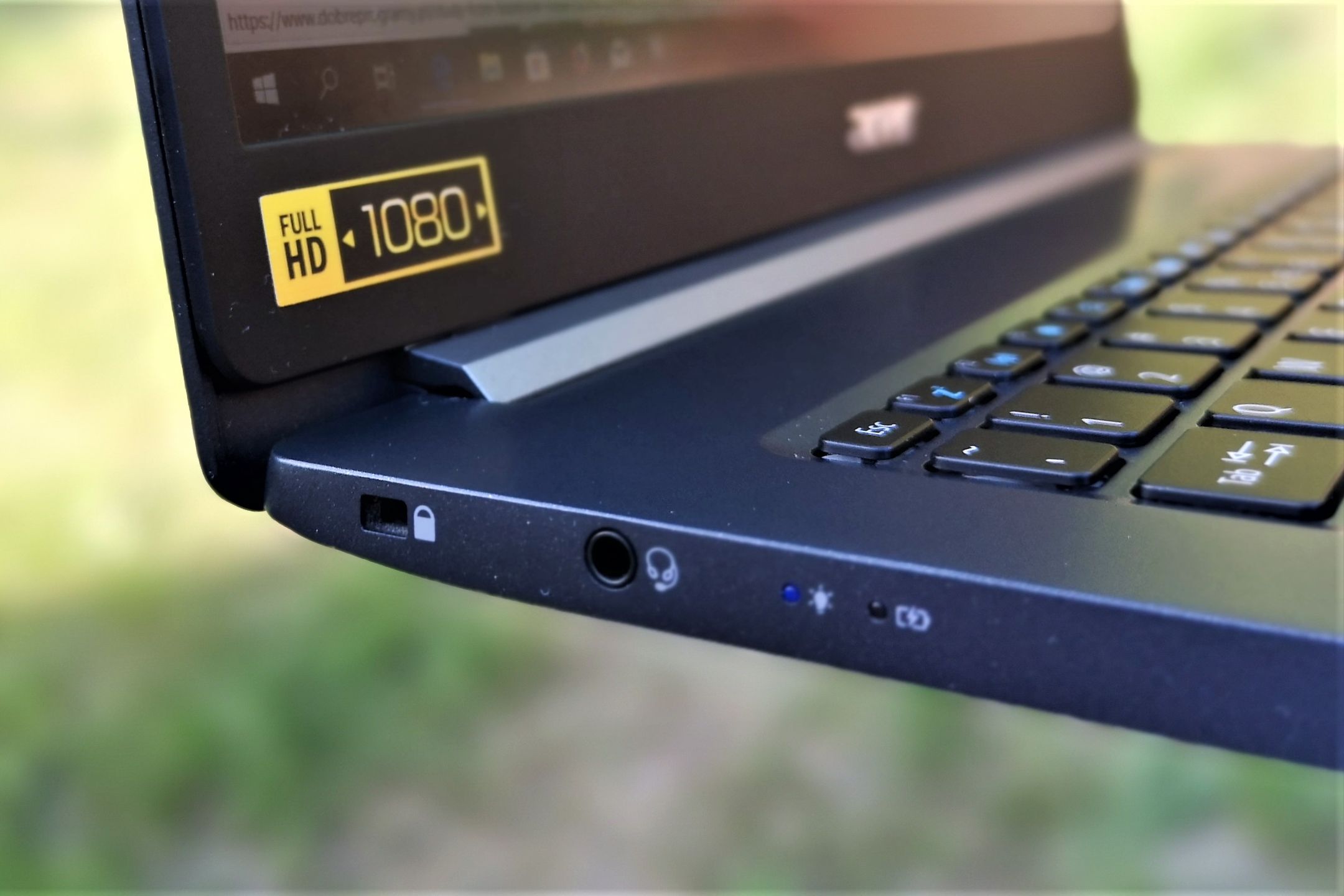 Acer TravelMate X5 – test laptopa, który waży mniej niż paczka cukru 3