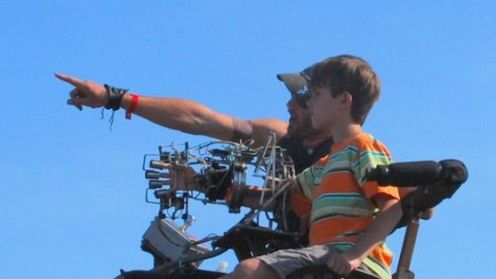 Gigantyczna, mechaniczna ręka naśladująca ruchy operatora (wideo) 1