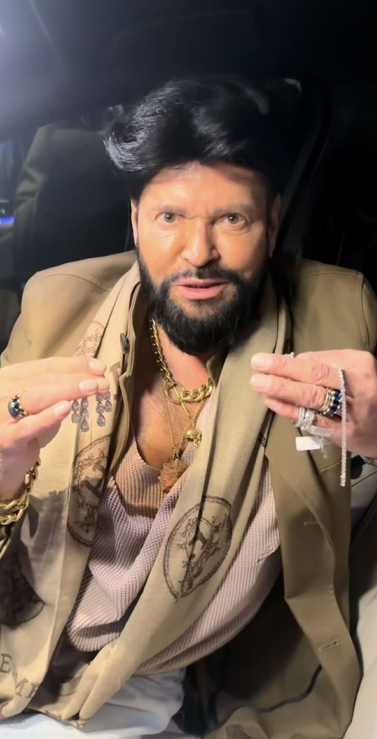 Krzysztof Rutkowski sprezentował żonie biżuterię