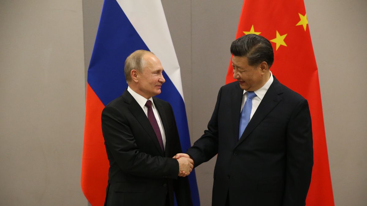 Russian President Vladimir Putin meets Chinese President Xi Jinping at BRICS Summit in Brasilia
BRASILIA, BRAZIL - NOVEMBER 13: (RUSSIA OUT) Russian President Vladimir Putin (L) greets Chinese President Xi Jinping (R) during their bilateral meeting on November 13, 2019 in Brasilia, Brazil. The leaders of Russia, China, Brazil, India and South Africa have gathered in Brasilia for the BRICS leaders summit. (Photo by Mikhail Svetlov/Getty Images)
Mikhail Svetlov