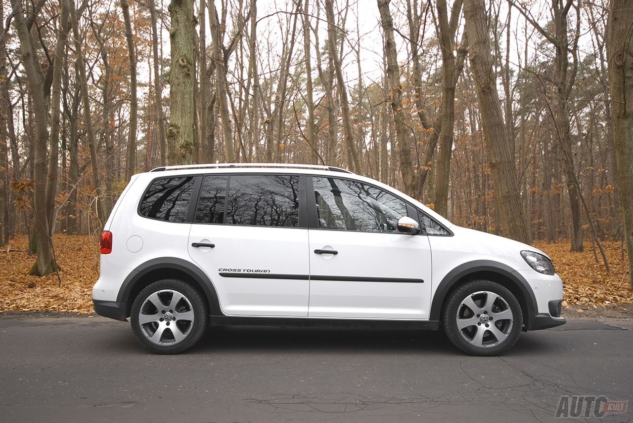Volkswagen Cross Touran